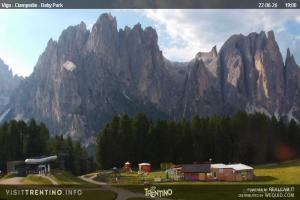 Kamera: Val di Fassa - Carezza Vigo di Fassa - Catinaccio Val di Fassa - Carezza Val di Fassa - Carezza Vigo di Fassa - Catinaccio