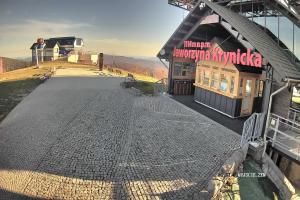 Kamera: Jaworzyna Krynicka Widok na trasÄ™ dla dzieci na szczycie (1100 m n.p.m.) Krynica Jaworzyna Krynicka Widok na trasÄ™ dla dzieci na szczycie (1100 m n.p.m.)