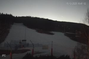 Kamera: Czarna Góra Dolny odcinek nartostrady "B", wyciąg BIBA Stronie Śląskie Czarna Góra Dolny odcinek nartostrady "B", wyciąg BIBA