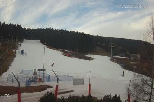 Kamera: Czarna Góra Dolny odcinek nartostrady "B", wyciąg BIBA Stronie Śląskie Czarna Góra Dolny odcinek nartostrady "B", wyciąg BIBA