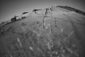 Kamera: Kompleks Wyciągów Narciarskich Górnik Stok przy wyciągach nr 1 i 2 Walim - Rzeczka Kompleks Wyciągów Narciarskich Górnik Stok przy wyciągach nr 1 i 2