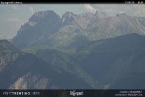 Kamera: Val di Fiemme - Cavalese - Predazzo - Obereggen Latemar - Rosengarten Val di Fiemme Val di Fiemme - Cavalese - Predazzo - Obereggen Latemar - Rosengarten