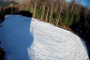 Kamera: Kasina ski Górna stacja kolejki krzesełkowej Kasina Wielka Kasina ski Górna stacja kolejki krzesełkowej