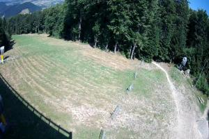 Kamera: Kasina ski Górna stacja kolejki krzesełkowej Kasina Wielka Kasina ski Górna stacja kolejki krzesełkowej