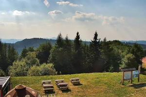 Kamera: Jaworzyna Krynicka Widok na szczyt Jaworzyny (1114 m n.p.m) Krynica Jaworzyna Krynicka Widok na szczyt Jaworzyny (1114 m n.p.m)
