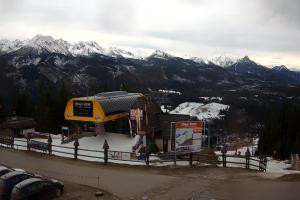 Kamera: Małe Ciche SN Zgorzelisko Express górna stacja Małe Ciche Małe Ciche SN Zgorzelisko Express górna stacja