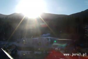 Kamera: Szrenica Ski Arena Widok na dolną stację wyciągu Szklarska Poręba Szrenica Ski Arena Widok na dolną stację wyciągu