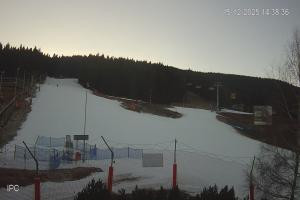 Kamera: Czarna Góra Dolny odcinek nartostrady "B", wyciąg BIBA Stronie Śląskie Czarna Góra Dolny odcinek nartostrady "B", wyciąg BIBA