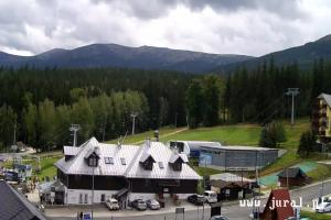 Kamera: Szrenica Ski Arena Widok na dolną stację wyciągu Szklarska Poręba Szrenica Ski Arena Widok na dolną stację wyciągu