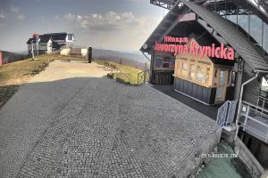 Kamera: Jaworzyna Krynicka Widok na trasę dla dzieci na szczycie (1100 m n.p.m.) Krynica Jaworzyna Krynicka Widok na trasę dla dzieci na szczycie (1100 m n.p.m.)