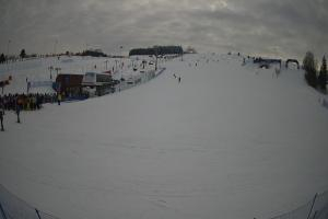 Tylicz Master Ski Widok naa dolną stację krzesełka