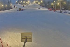 Kamera: Jaworzyna Krynicka Widok ze stacji dolnej kolei gondolowej (648 m n.p.m.) Krynica Jaworzyna Krynicka Widok ze stacji dolnej kolei gondolowej (648 m n.p.m.)