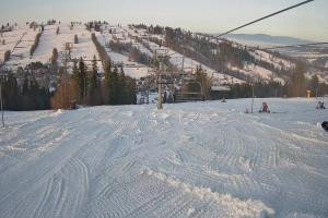Poronin Ski Suche Ski Suche - widok z górnej stacji