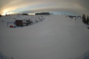 Tylicz Master Ski Widok naa dolną stację krzesełka