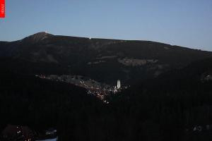 Kamera: Pec pod Śnieżką Kamera Pec pod Sněžkou, 1100 m n.p.m. Pec pod Śnieżką Pec pod Śnieżką Kamera Pec pod Sněžkou, 1100 m n.p.m.