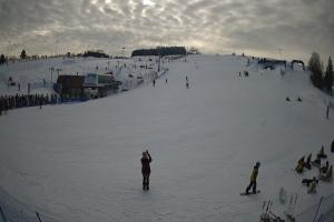 Tylicz Master Ski Widok naa dolną stację krzesełka