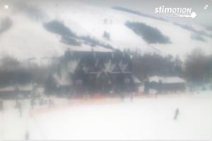 Kamera: Chyrowa Ski Widok na dolnÄ… stacjÄ™ wyciÄ…gu Chyrowa Chyrowa Ski Widok na dolnÄ… stacjÄ™ wyciÄ…gu