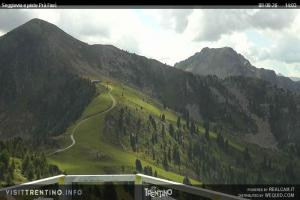Kamera: Val di Fiemme - Cavalese - Predazzo - Obereggen Alpe Cermis - Prafiorì Val di Fiemme Val di Fiemme - Cavalese - Predazzo - Obereggen Alpe Cermis - Prafiorì