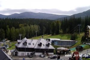 Kamera: Szrenica Ski Arena Widok na dolną stację wyciągu Szklarska Poręba Szrenica Ski Arena Widok na dolną stację wyciągu