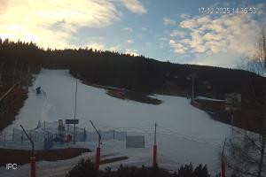 Kamera: Czarna Góra Dolny odcinek nartostrady "B", wyciąg BIBA Stronie Śląskie Czarna Góra Dolny odcinek nartostrady "B", wyciąg BIBA