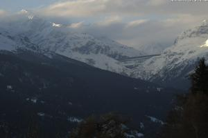 4 Vallees - 4 Doliny 4 Vallees - 4 Doliny Webcam La Grande Dixence depuis Les Masses