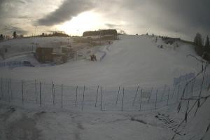 Kamera: Master Ski Widok naa dolną stację krzesełka Tylicz Master Ski Widok naa dolną stację krzesełka