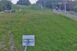 Kamera: Jaworzyna Krynicka Widok ze stacji dolnej kolei gondolowej (648 m n.p.m.) Krynica Jaworzyna Krynicka Widok ze stacji dolnej kolei gondolowej (648 m n.p.m.)