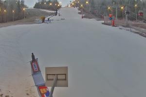 Kamera: Jaworzyna Krynicka Widok ze stacji dolnej kolei gondolowej (648 m n.p.m.) Krynica Jaworzyna Krynicka Widok ze stacji dolnej kolei gondolowej (648 m n.p.m.)