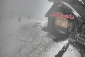 Kamera: Jaworzyna Krynicka Widok na trasę dla dzieci na szczycie (1100 m n.p.m.) Krynica Jaworzyna Krynicka Widok na trasę dla dzieci na szczycie (1100 m n.p.m.)