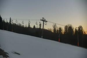 Kamera: Cieńków Widok na trasę kolei krzesełkowej Wisła Cieńków Widok na trasę kolei krzesełkowej