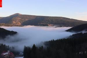 Kamera: Pec pod Śnieżką Kamera Pec pod Sněžkou, 1100 m n.p.m. Pec pod Śnieżką Pec pod Śnieżką Kamera Pec pod Sněžkou, 1100 m n.p.m.