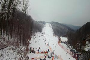 Wisła STOK – Stacja Narciarska Widok z dolnej stacji