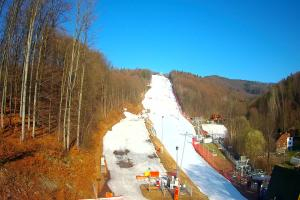 Wisła STOK – Stacja Narciarska Widok z dolnej stacji