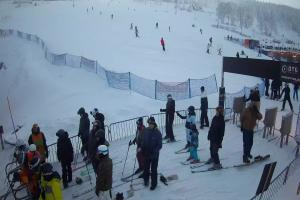 Kamera: Zieleniec Zieleniec SKI Arena - Widok z dolnej stacji Zieleniec Zieleniec Zieleniec SKI Arena - Widok z dolnej stacji