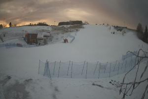 Kamera: Master Ski Widok naa dolną stację krzesełka Tylicz Master Ski Widok naa dolną stację krzesełka