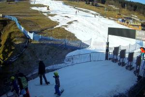 Kamera: Zieleniec Zieleniec SKI Arena - Widok z dolnej stacji Zieleniec Zieleniec Zieleniec SKI Arena - Widok z dolnej stacji