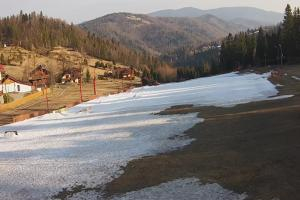 Szczyrk Biały Krzyż Widok na stok