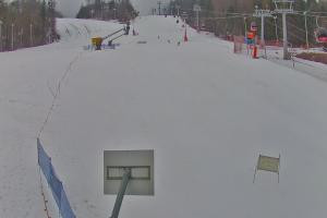 Kamera: Jaworzyna Krynicka Widok ze stacji dolnej kolei gondolowej (648 m n.p.m.) Krynica Jaworzyna Krynicka Widok ze stacji dolnej kolei gondolowej (648 m n.p.m.)