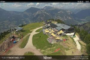 Kamera: Val di Fiemme - Cavalese - Predazzo - Obereggen Alpe Cermis - Paion Val di Fiemme Val di Fiemme - Cavalese - Predazzo - Obereggen Alpe Cermis - Paion