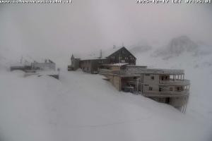 Kamera: Maso Corto "Bella Vista" Hut - 2.842 m Maso Corto Maso Corto "Bella Vista" Hut - 2.842 m