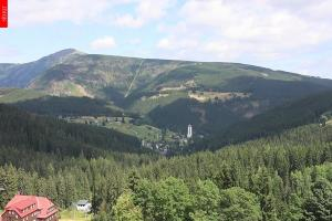Kamera: Pec pod Śnieżką Kamera Pec pod Sněžkou, 1100 m n.p.m. Pec pod Śnieżką Pec pod Śnieżką Kamera Pec pod Sněžkou, 1100 m n.p.m.