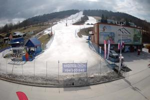 Kamera: BIESZCZAD.ski Widok na stok i kolej linową Wańkowa BIESZCZAD.ski Widok na stok i kolej linową