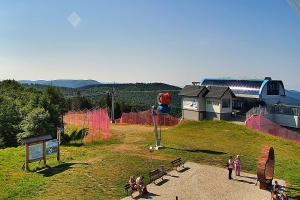 Kamera: Jaworzyna Krynicka Widok na szczyt Jaworzyny (1114 m n.p.m) Krynica Jaworzyna Krynicka Widok na szczyt Jaworzyny (1114 m n.p.m)