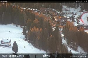 Kamera: Val di Fiemme - Cavalese - Predazzo - Obereggen SkiCenterLatemar - Passo Feudo Val di Fiemme Val di Fiemme - Cavalese - Predazzo - Obereggen SkiCenterLatemar - Passo Feudo