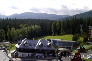 Kamera: Szrenica Ski Arena Widok na dolną stację wyciągu Szklarska Poręba Szrenica Ski Arena Widok na dolną stację wyciągu