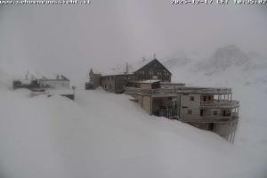 Kamera: Maso Corto "Bella Vista" Hut - 2.842 m Maso Corto Maso Corto "Bella Vista" Hut - 2.842 m