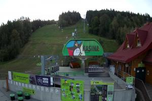 Kasina Wielka Kasina ski Dolna stacja kolejki krzesełkowej