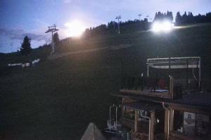 Kamera: Zieleniec Zieleniec SKI Arena - Widok z dolnej stacji Zieleniec Zieleniec Zieleniec SKI Arena - Widok z dolnej stacji