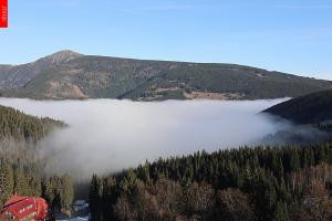 Kamera: Pec pod Śnieżką Kamera Pec pod Sněžkou, 1100 m n.p.m. Pec pod Śnieżką Pec pod Śnieżką Kamera Pec pod Sněžkou, 1100 m n.p.m.