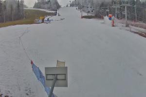 Kamera: Jaworzyna Krynicka Widok ze stacji dolnej kolei gondolowej (648 m n.p.m.) Krynica Jaworzyna Krynicka Widok ze stacji dolnej kolei gondolowej (648 m n.p.m.)